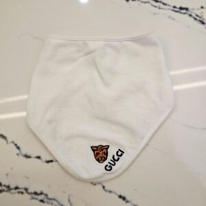 GUCCI baby bib